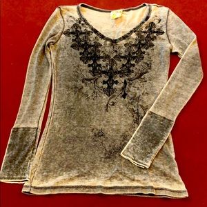 Fun trendy and a bit edgy long sleeve Thermal T xL